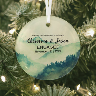 Kerst Rustieke Mountain Hiking Verloving Groen Glas Ornament