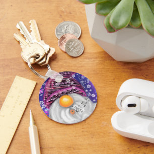 Kerst sleutelhanger kabouter in paarse hoed zingen