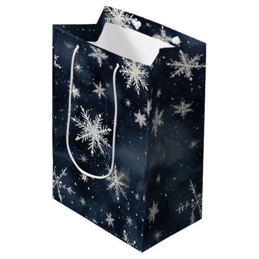Kerst Sneeuwvlokken Night Sky Medium Cadeauzakje (Voorkant Gekanteld)