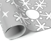 Kerst sneeuwvlokken zilver grijs patroon cadeaupapier (Rol Hoek)