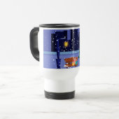 Kerst stadsgezicht met straatlantaarn, boom en gif reisbeker (Voorkant links)