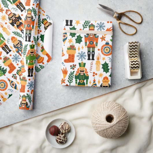 Kerst thema patroon kleurrijke notenkrakers cadeaupapier (Crafts)