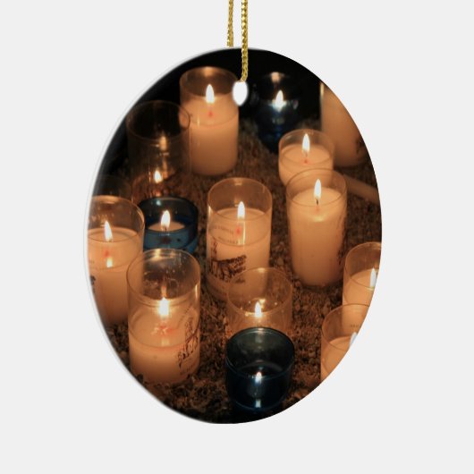 Kerst-versiering met bruisende kaars keramisch ornament (Rechts)