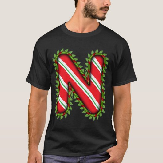 Kerst vieren met de letters van jouw naam t-shirt (Voorkant)