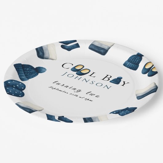 Kerst Winter Gezellig Jongen Twee Draaien Papieren Bordje (Gekanteld)