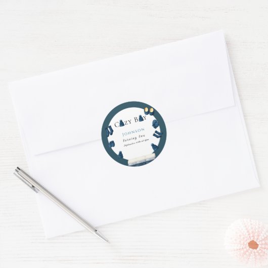 Kerst Winter Gezellig Jongen Twee Draaien Ronde Sticker (Envelop)