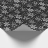 Kerst zilveren sprankelende sneeuwvlokken cadeaupapier (Hoek)