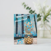 Kerstakerananananasboom voor de zoete kust op stra briefkaart (Staand voorkant)