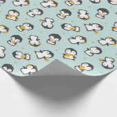 Kerstakerpinguïns met blauw omslagpapier cadeaupapier (Hoek)