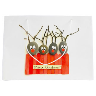 Kerstakertas van luiers groot cadeauzakje