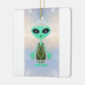 KerstAlien Keramisch Ornament (Links)