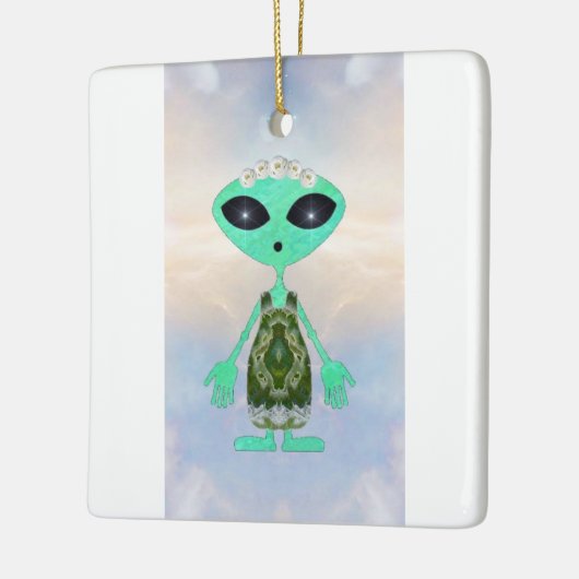 KerstAlien Keramisch Ornament (Links)