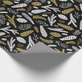 Kerstavond Black Gold Pine Cones Branches Cadeaupapier (Hoek)