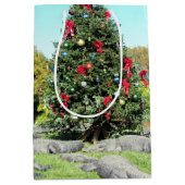 Kerstavond met gator - Medium kerstcadeautas Medium Cadeauzakje (Voorkant)