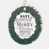 Kerstavond met klein huisje - Standaard Keramisch Ornament (Links)