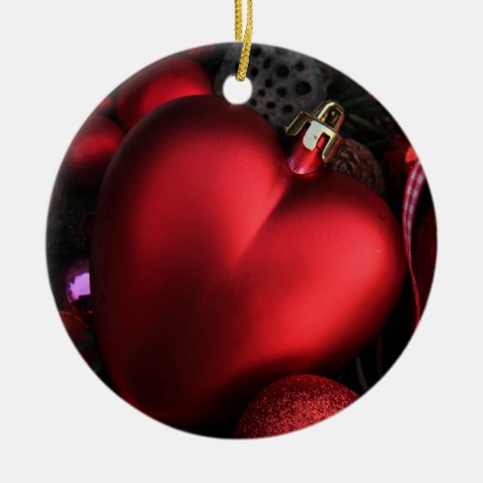 Kerstavond met rood hart keramisch ornament (Voorkant)