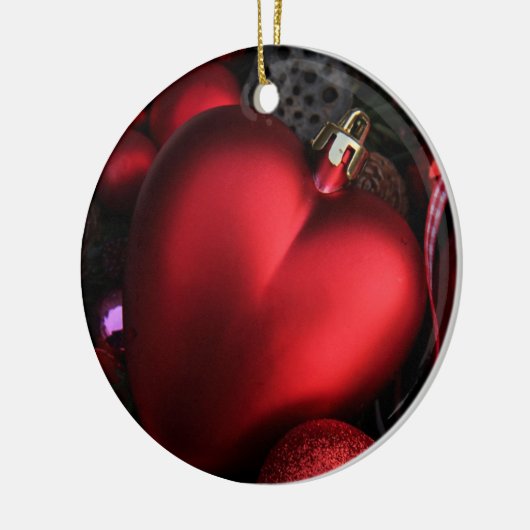 Kerstavond met rood hart keramisch ornament (Links)