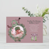 Kerstbaby Geboorteaankondiging Mauve Feestdagenkaart (Staand voorkant)