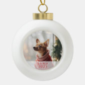 Kerstbal met foto van huisdier en naam & jaar keramische bal ornament (Voorkant)