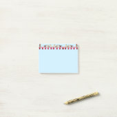Kerstballen & kerstzangvogels op lichtblauw post-it® notes (Op bureau)