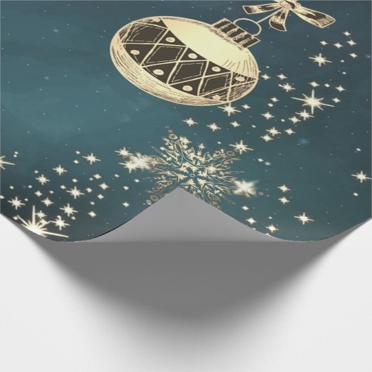 Kerstballen, sneeuwvlokken uit grootmoeders tijd cadeaupapier (Hoek)