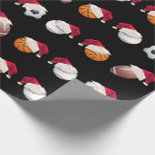 Kerstballer Sports Funny Santa Holiday Wrappi Cadeaupapier (Hoek)