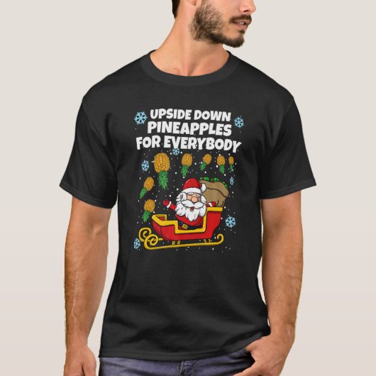 Kerstbediende kerstdommerik ondersteboven ananas v t-shirt (Voorkant)