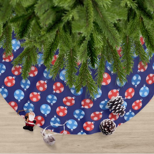 Kerstblauw en rode ornamenten met sneeuwvlokken kerstboom rok