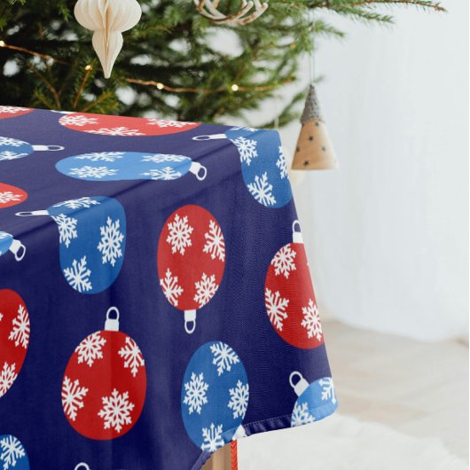 Kerstblauw en rode ornamenten met sneeuwvlokken tafelkleed