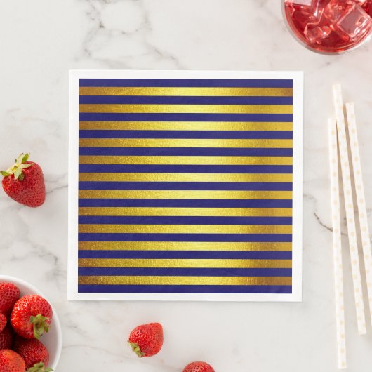 Kerstblauw Faux Gold Striped Paper Napkin Servet (Insitu)