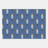 Kerstblauw Nutkraker en Holly Berry Branches Inpakpapier Vel (Voorkant 2)