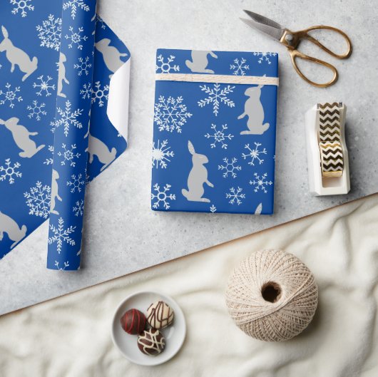 kerstblauw Snowflakes en Bunnies Cadeaupapier (Crafts)