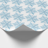 Kerstblauw Waterverf Snowflakes Patroon Cadeaupapier (Hoek)