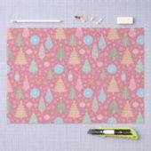 Kerstbomen op roze tissuepapier (Craft)