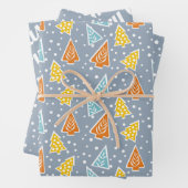 kerstbomen, "pretkerst", stoffig blauw inpakpapier vel (In situ)