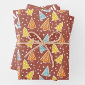 kerstbomen, "pretkerst", terracotta inpakpapier vel (In situ)