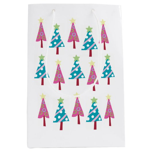 Kerstbomen Roze blauwe cadeautassen Medium Cadeauzakje (Voorkant)