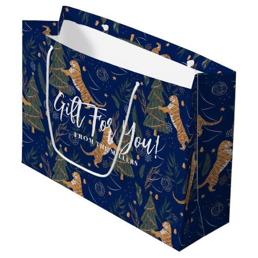 Kerstbomen & tijgers donkerblauwe achtergrond groot cadeauzakje (Voorkant Gekanteld)