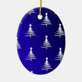 kerstbomen zilver op kobalt Blue Keramisch Ornament (Voorkant)