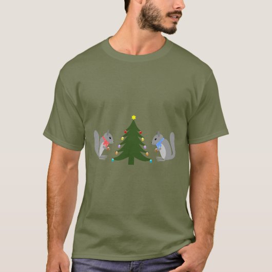 Kerstboom decoreren eekhoorns t-shirt (Voorkant)