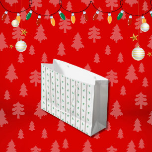 Kerstboom en bessen patroon met strepen groot cadeauzakje