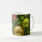 kerstboom en Ornamenten Mok witte koffie (Voorkant rechts)