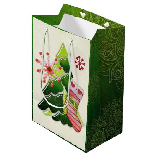 Kerstboom en Stocking Whimsey Medium Cadeauzakje (Voorkant Gekanteld)