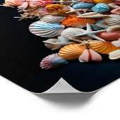 Kerstboom gemaakt van kleurrijke schelpen poster (Hoek)