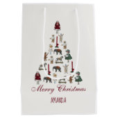 Kerstboom gemaakt van speelgoed, rood script medium cadeauzakje (Achterkant)