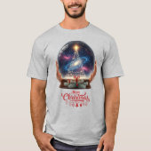 Kerstboom Kosmische Sterrenstelsel Sneeuwbol T-shirt (Voorkant)
