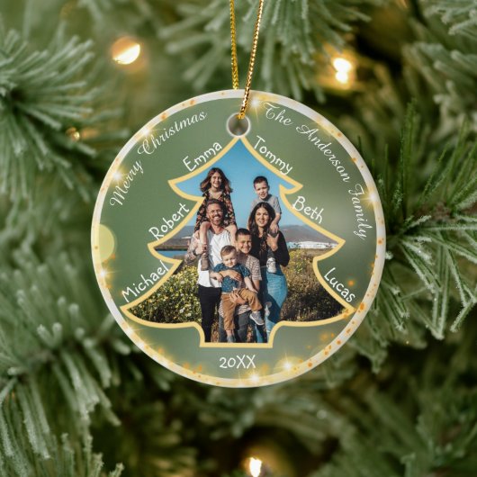 Kerstboom met brede familiefoto en naam keramisch ornament (Boom)