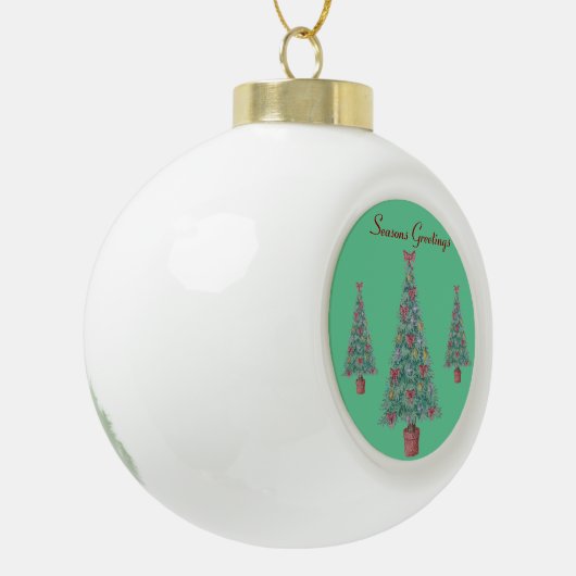 kerstboom met versiering van rode bogen keramische bal ornament (Links)