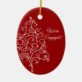 Kerstboom op het Verloving van de Rode winter Keramisch Ornament (Voorkant)