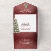 Kerstboom op Rode Houten Rustieke Huwelijksceremon All In One Uitnodiging (Buitenkant)